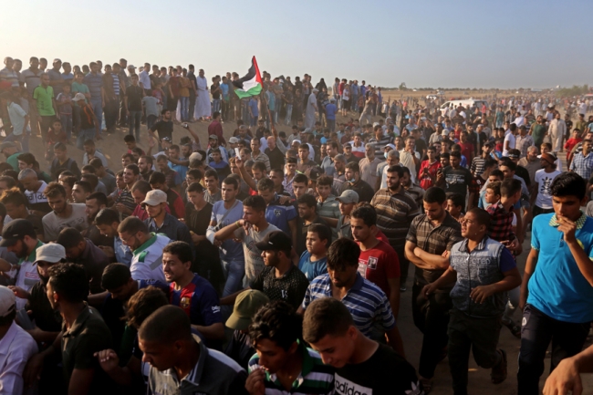 Gazze sınırında 7 Filistinli şehit oldu 90 Filistinli yaralandı